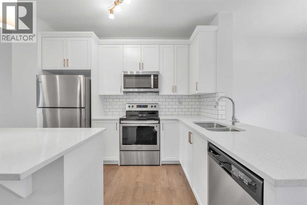 131 Legacy Point Se, Calgary, Alberta  T2X 3Z3 - Photo 4 - A2203460