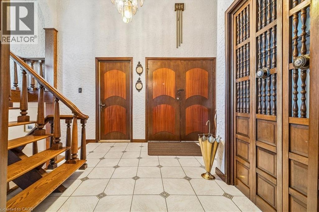 31 Palm Court, Stoney Creek, Ontario  L8G 2T9 - Photo 4 - 40779345