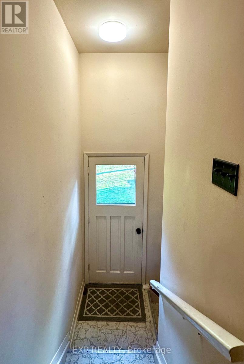 69 Edgar Avenue, Richmond Hill, Ontario  L4C 6K2 - Photo 15 - N12532372