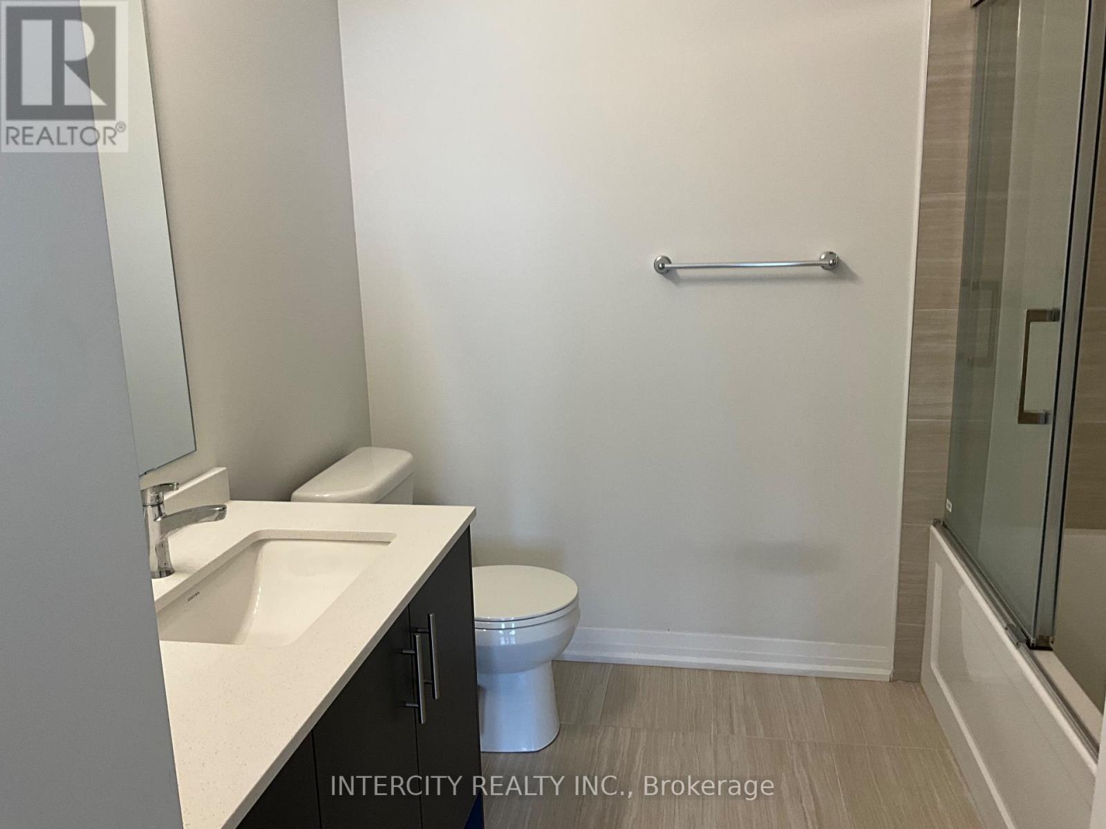 53 Tipp Drive, Richmond Hill, Ontario  L4E 1J3 - Photo 10 - N12583524