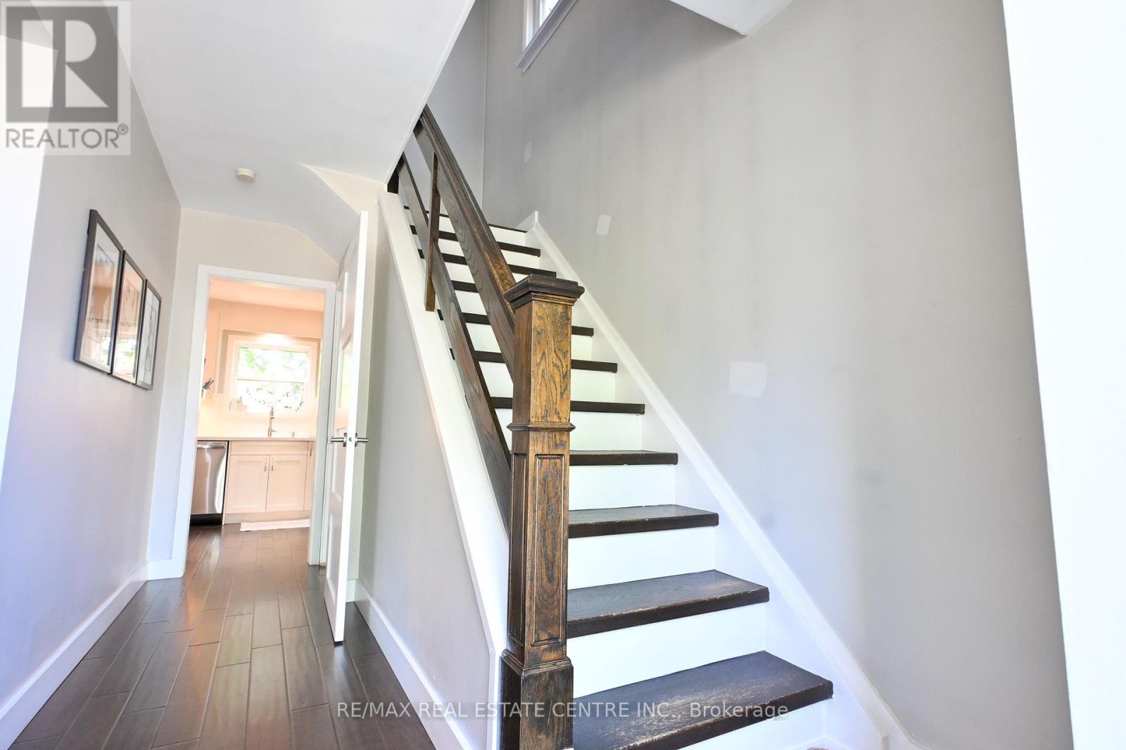 2179 Wiseman Court, Mississauga, Ontario  L5J 1P3 - Photo 8 - W12587730