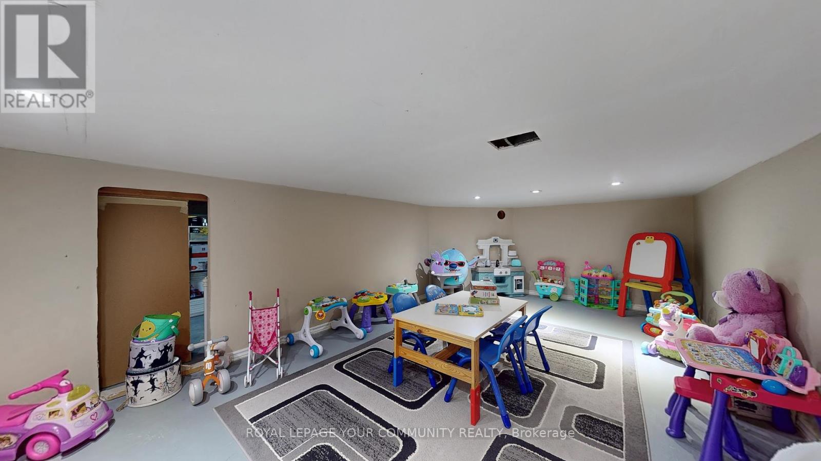 77 Goldcrest Road, Brampton, Ontario  L6S 1H1 - Photo 35 - W12587744