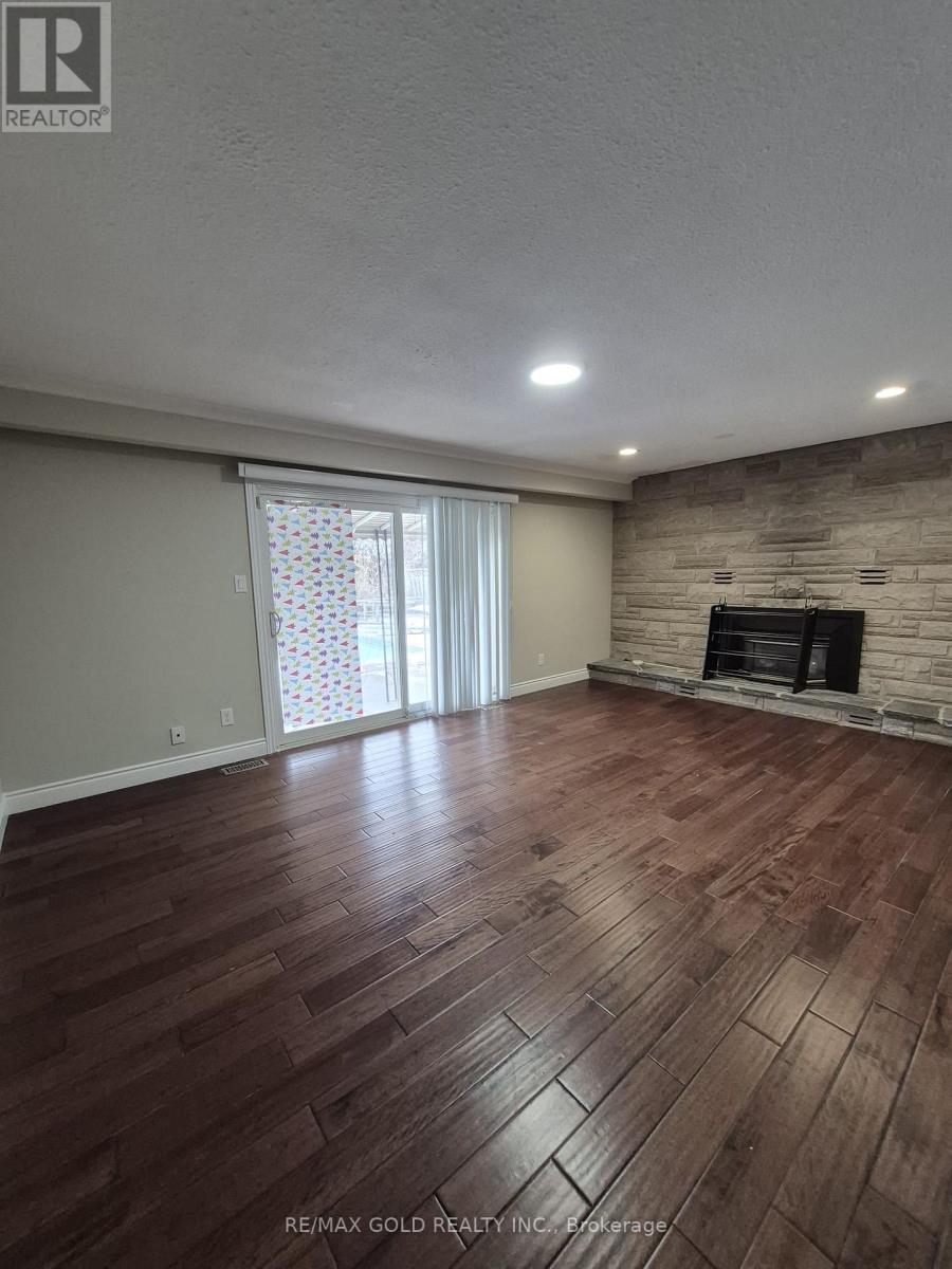 10414 Chinguacousy Road, Brampton, Ontario  L7A 0G8 - Photo 10 - W12587754