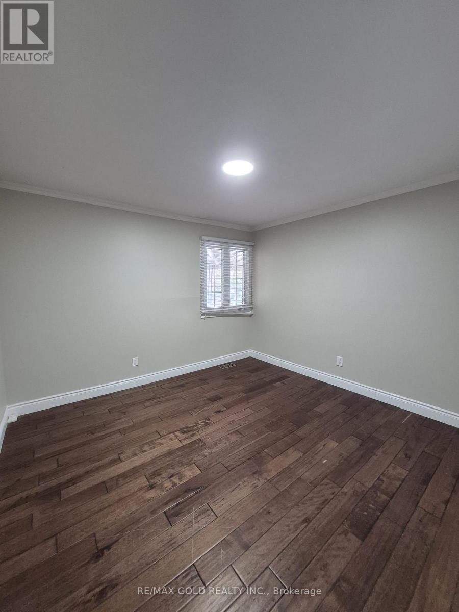 10414 Chinguacousy Road, Brampton, Ontario  L7A 0G8 - Photo 16 - W12587754