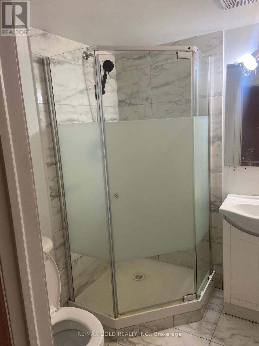 10414 Chinguacousy Road, Brampton, Ontario  L7A 0G8 - Photo 29 - W12587754