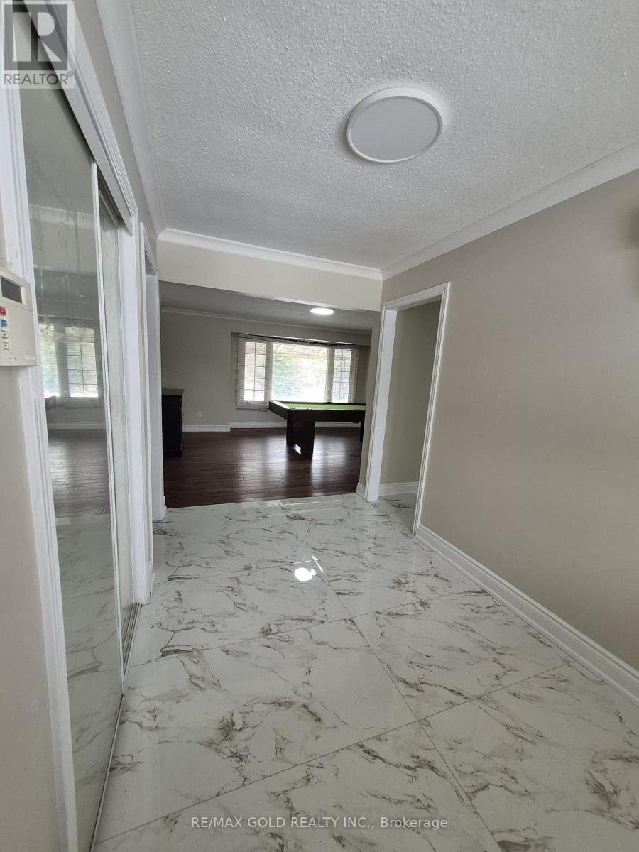 10414 Chinguacousy Road, Brampton, Ontario  L7A 0G8 - Photo 5 - W12587754