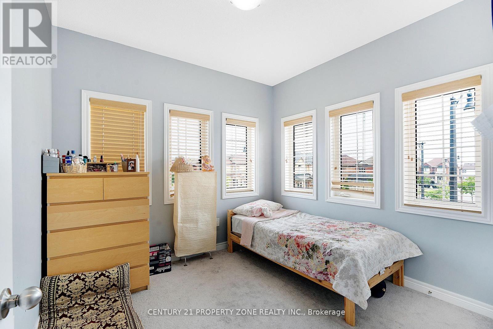 358 Robert Parkinson Drive, Brampton, Ontario  L7A 4C5 - Photo 16 - W12587762