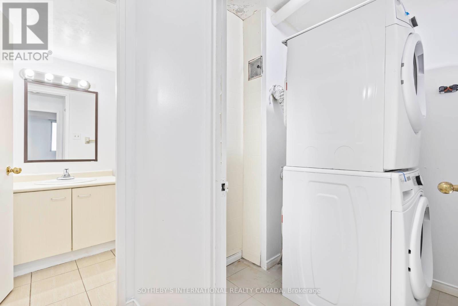 415 - 115 Hillcrest Avenue, Mississauga, Ontario  L5B 3Y9 - Photo 17 - W12587764