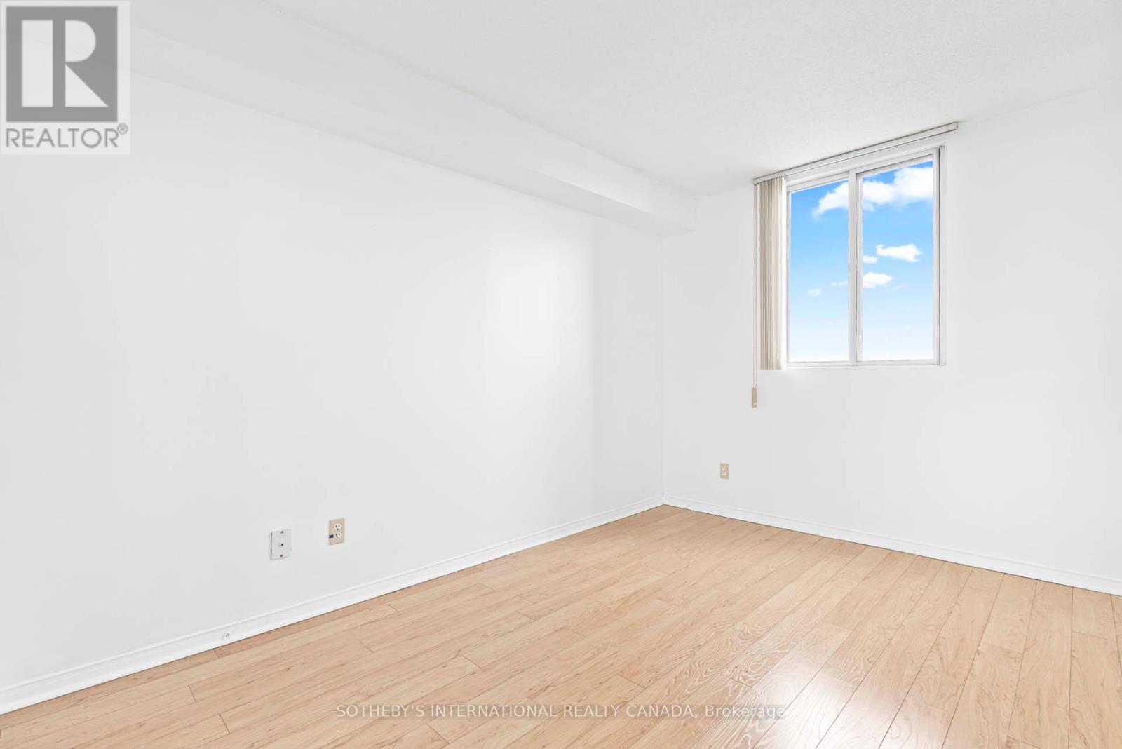 415 - 115 Hillcrest Avenue, Mississauga, Ontario  L5B 3Y9 - Photo 18 - W12587764