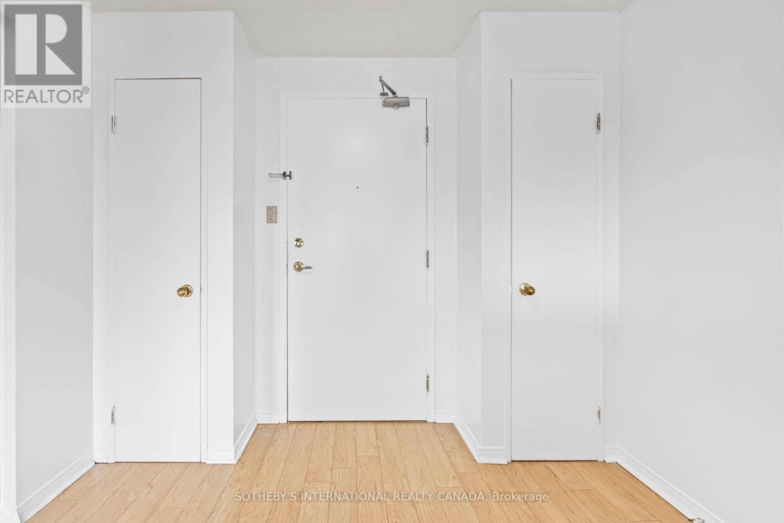 415 - 115 Hillcrest Avenue, Mississauga, Ontario  L5B 3Y9 - Photo 20 - W12587764