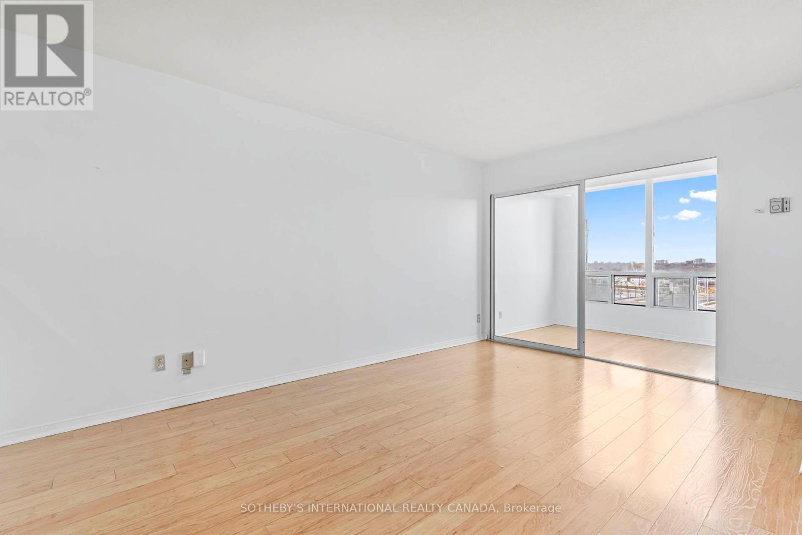 415 - 115 Hillcrest Avenue, Mississauga, Ontario  L5B 3Y9 - Photo 22 - W12587764