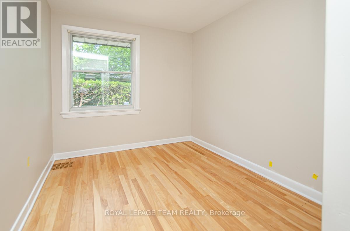 850 Killeen Avenue, Ottawa, Ontario  K2A 2X7 - Photo 13 - X12355313