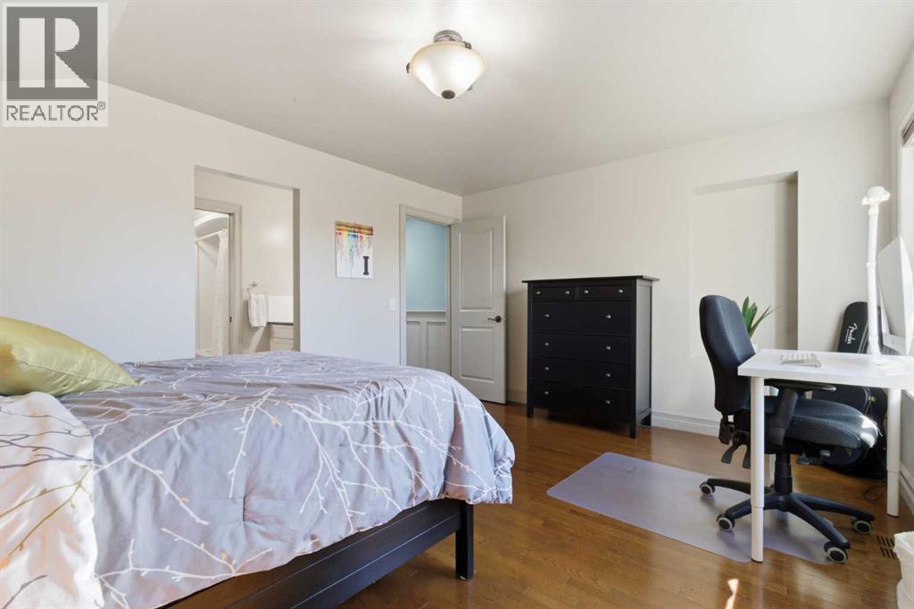 25 Paradise Bay, Chestermere, Alberta  T1X 0M9 - Photo 24 - A2264684