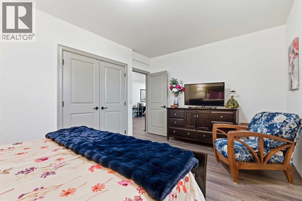 25 Paradise Bay, Chestermere, Alberta  T1X 0M9 - Photo 35 - A2264684