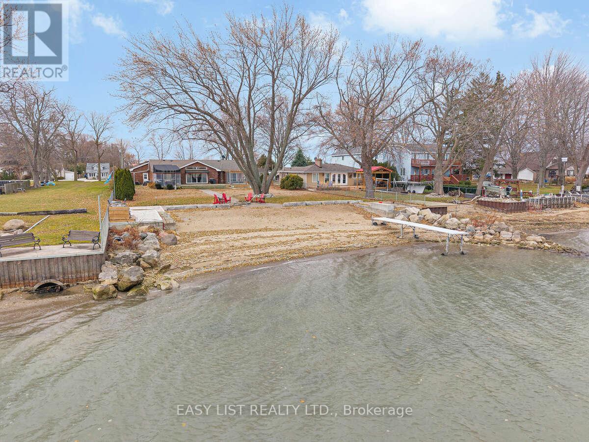 6210 St Clair Road, Lakeshore, Ontario  N0R 1N0 - Photo 2 - X12570548