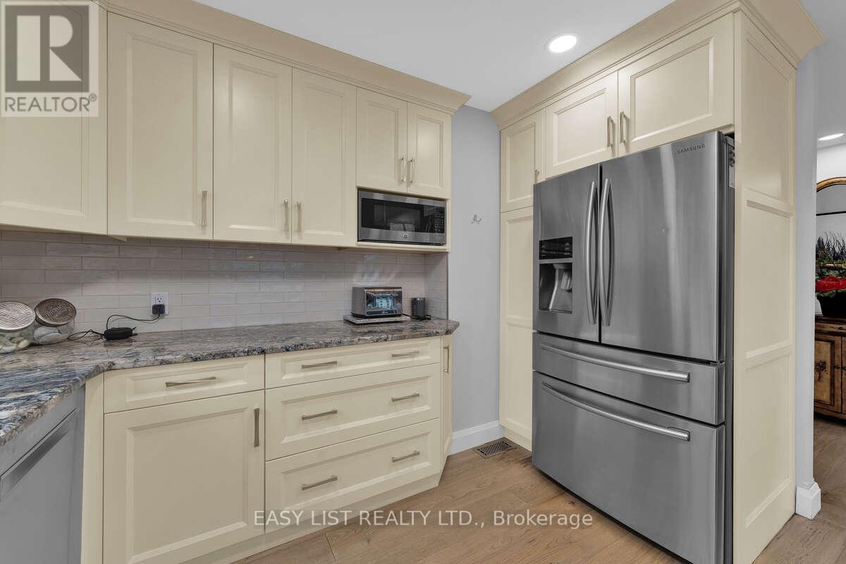 6210 St Clair Road, Lakeshore, Ontario  N0R 1N0 - Photo 9 - X12570548