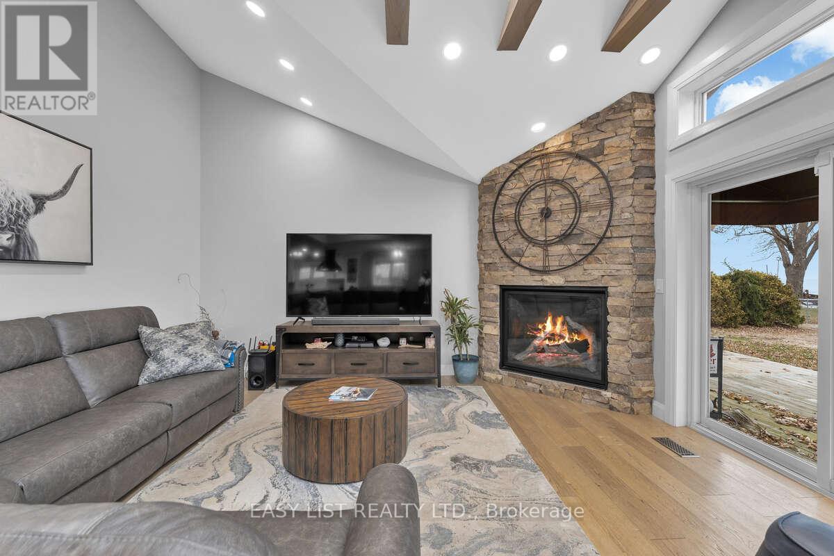 6210 St Clair Road, Lakeshore, Ontario  N0R 1N0 - Photo 6 - X12570548