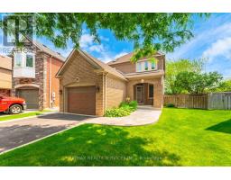 8 INWOOD PLACE, Brampton, Ontario