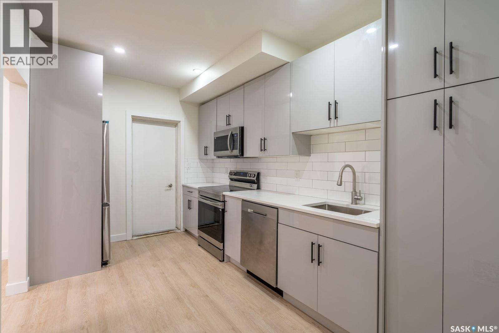 1906 Cameron Street, Regina, Saskatchewan  S4T 2V1 - Photo 7 - SK024545