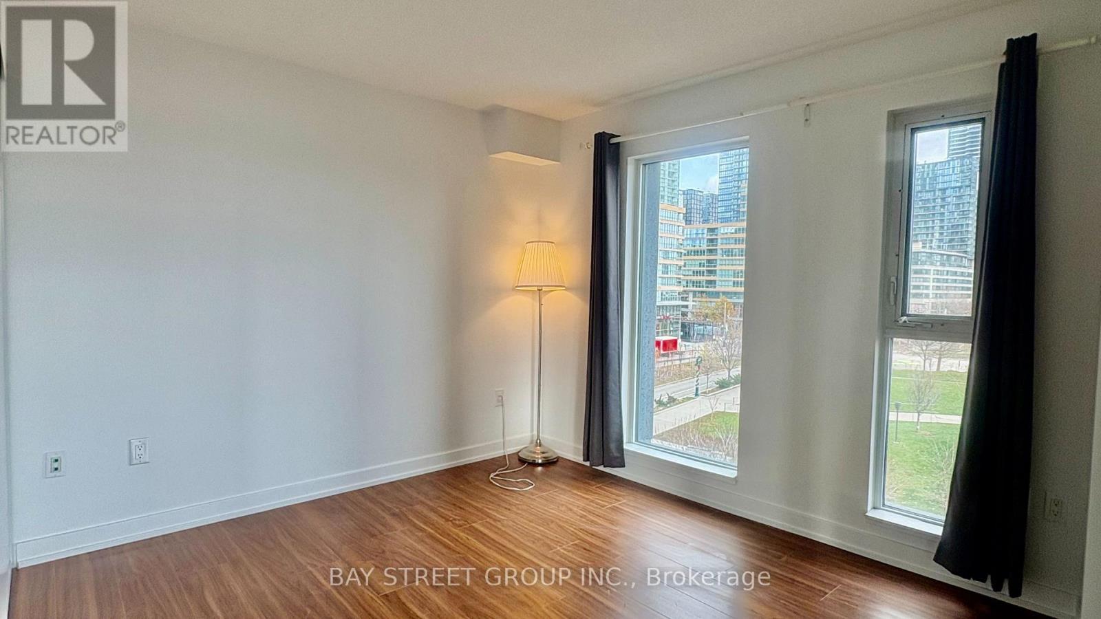 621 - 85 Queens Wharf Road, Toronto, Ontario  M5V 0J9 - Photo 4 - C12587788