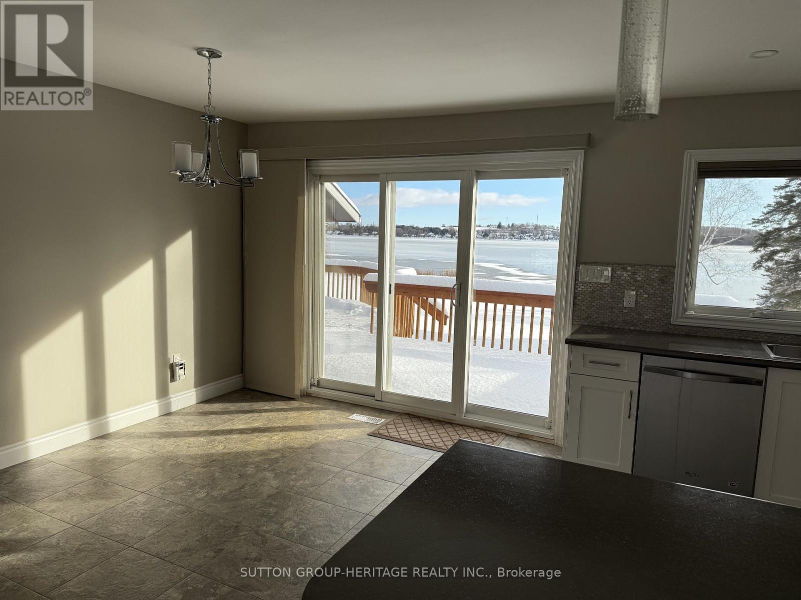 Upper - 230 Beech Street, Scugog, Ontario  L9L 1N6 - Photo 7 - E12587778