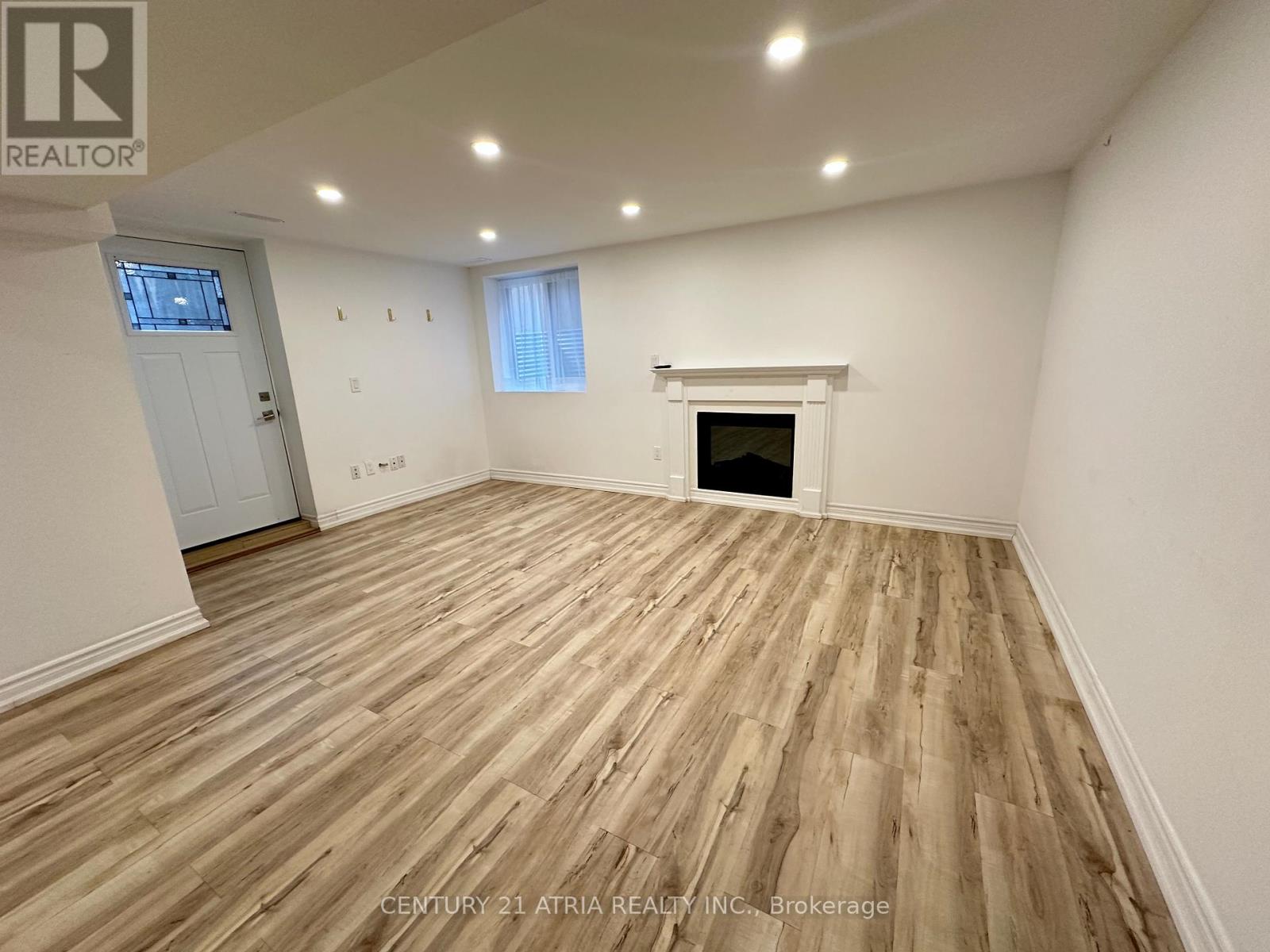 (Basement) - 12 Pearl Gate Court, Richmond Hill, Ontario  L4B 2C6 - Photo 11 - N12587774