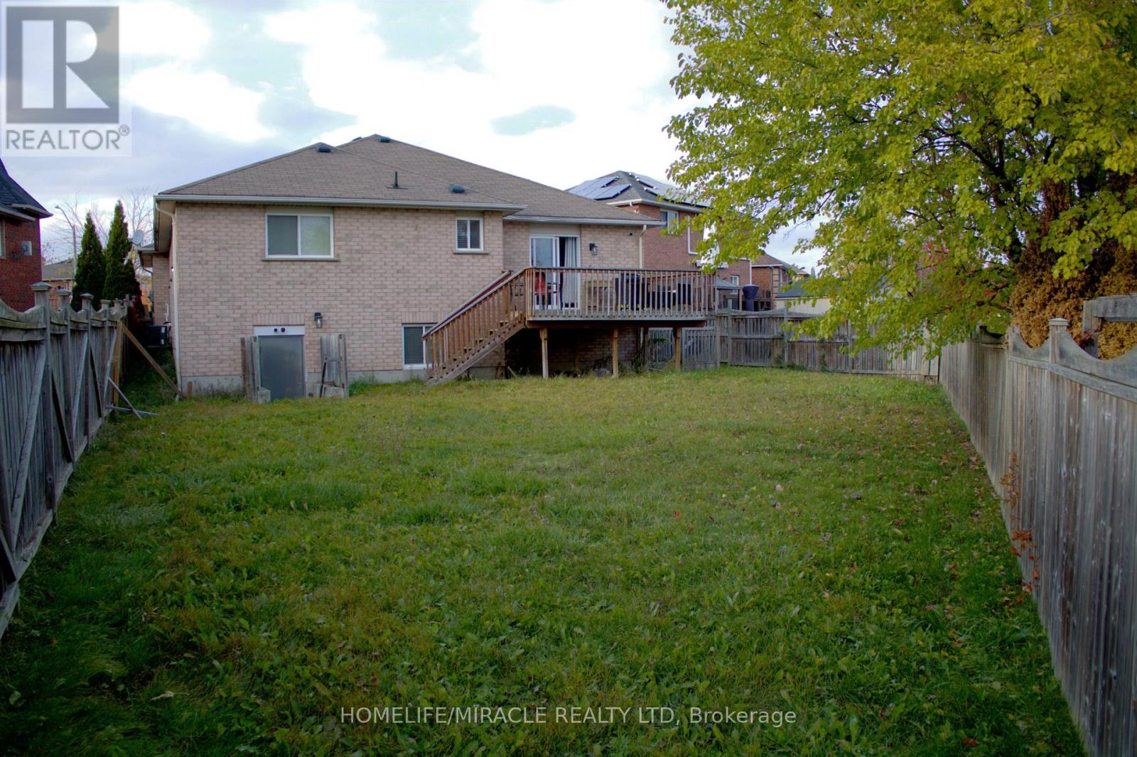 38 Dunsmore Lane, Barrie, Ontario  L4M 7A1 - Photo 19 - S12587800