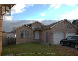 38 DUNSMORE LANE, Barrie, Ontario