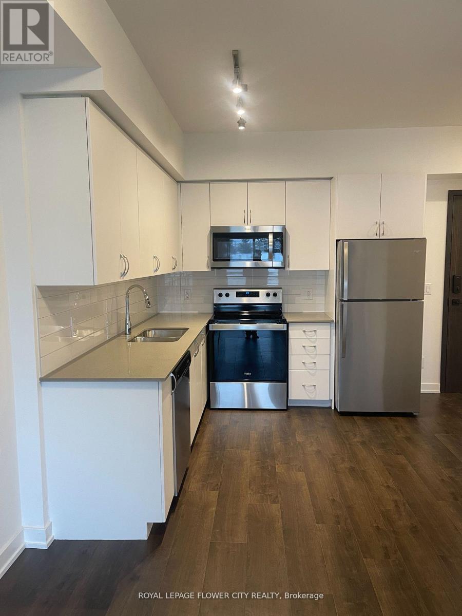 211 - 56 Lakeside Terrace, Barrie, Ontario  L4M 0L4 - Photo 3 - S12587818