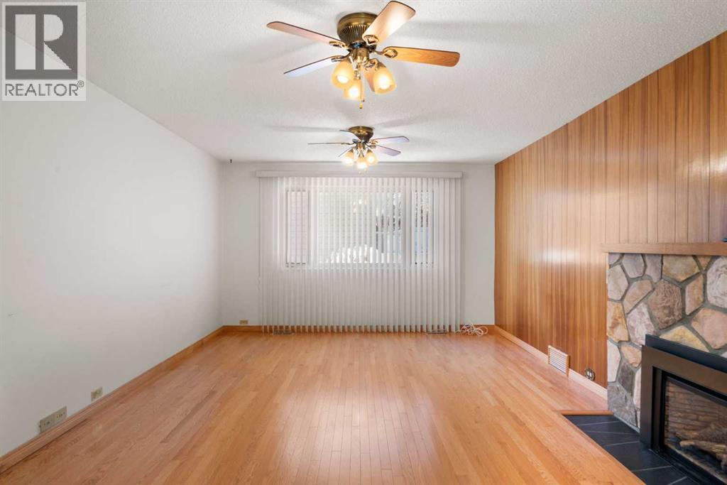 3747 Utah Drive Nw, Calgary, Alberta  T2N 4A6 - Photo 4 - A2268400