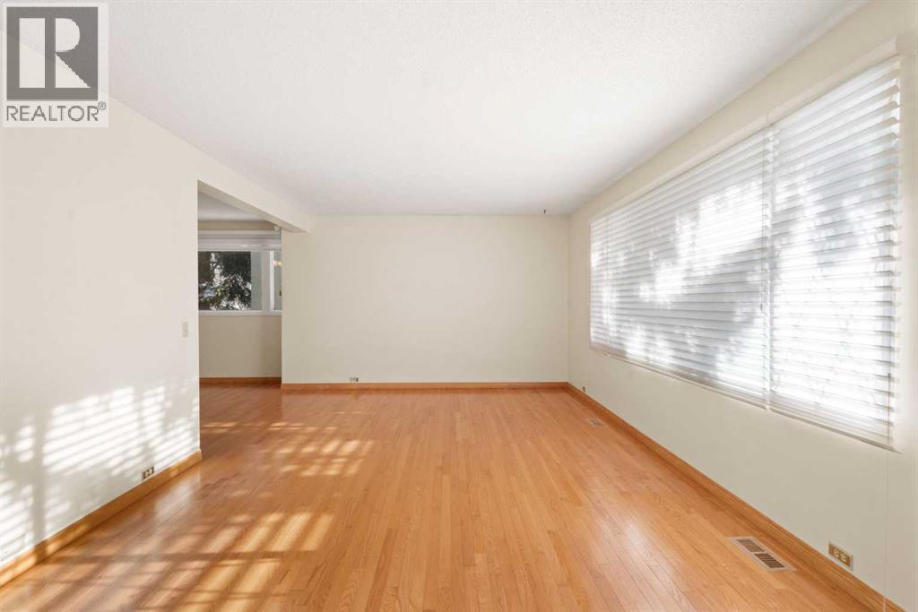 3747 Utah Drive Nw, Calgary, Alberta  T2N 4A6 - Photo 9 - A2268400