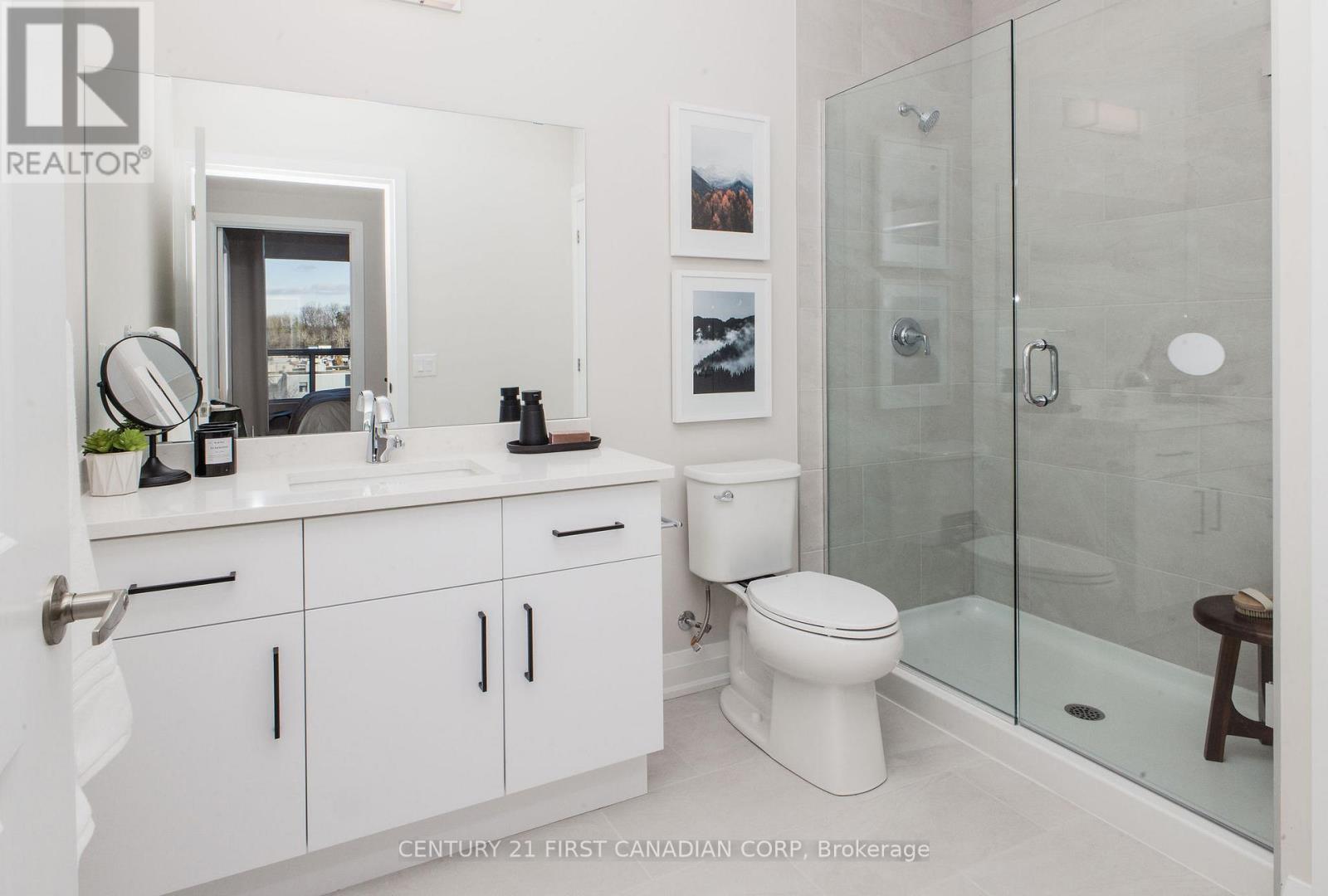 604 - 4286 King Street, Kitchener, Ontario  N2P 2E9 - Photo 12 - X12587852