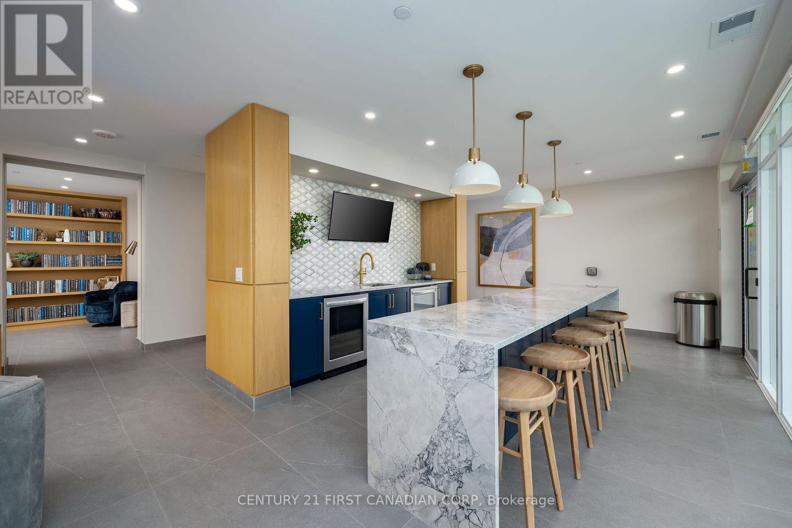 604 - 4286 King Street, Kitchener, Ontario  N2P 2E9 - Photo 23 - X12587852