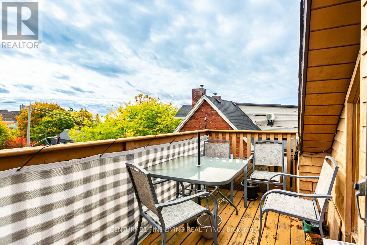 164 Sunnyside Avenue, Toronto, Ontario  M6R 2P6 - Photo 39 - W12587772