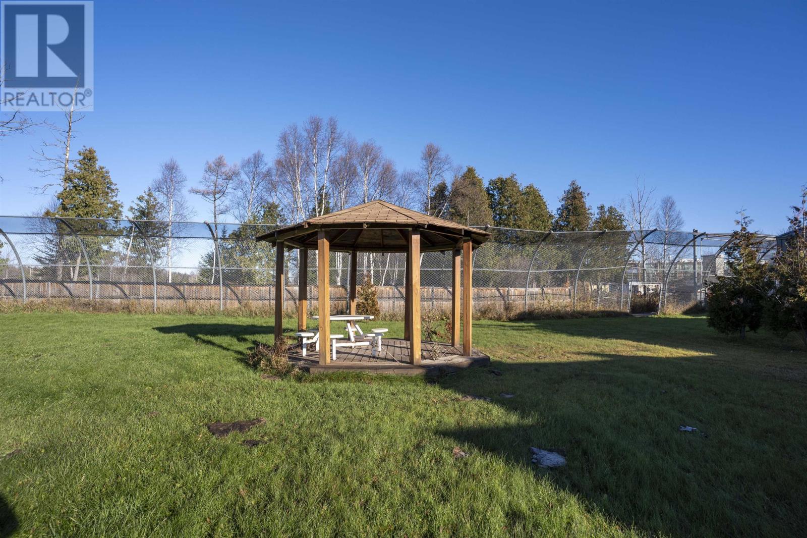 1024 Oliver Rd, Thunder Bay, Ontario  P7B 7A5 - Photo 29 - TB253574