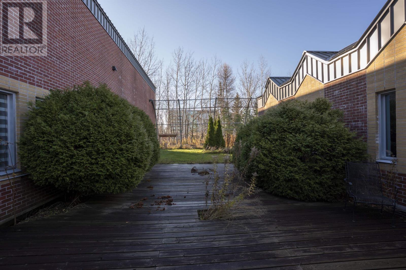 1024 Oliver Rd, Thunder Bay, Ontario  P7B 7A5 - Photo 26 - TB253574