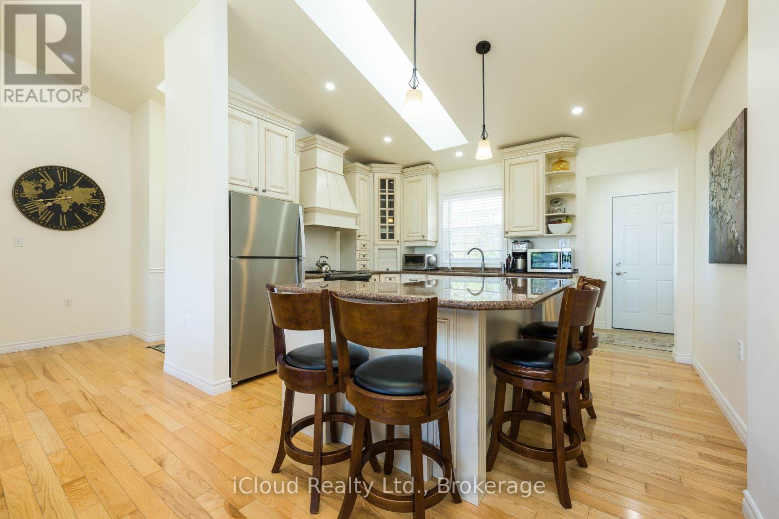 282303 Concession 4-5 Road, East Luther Grand Valley, Ontario  L0N 1G0 - Photo 11 - X12587776