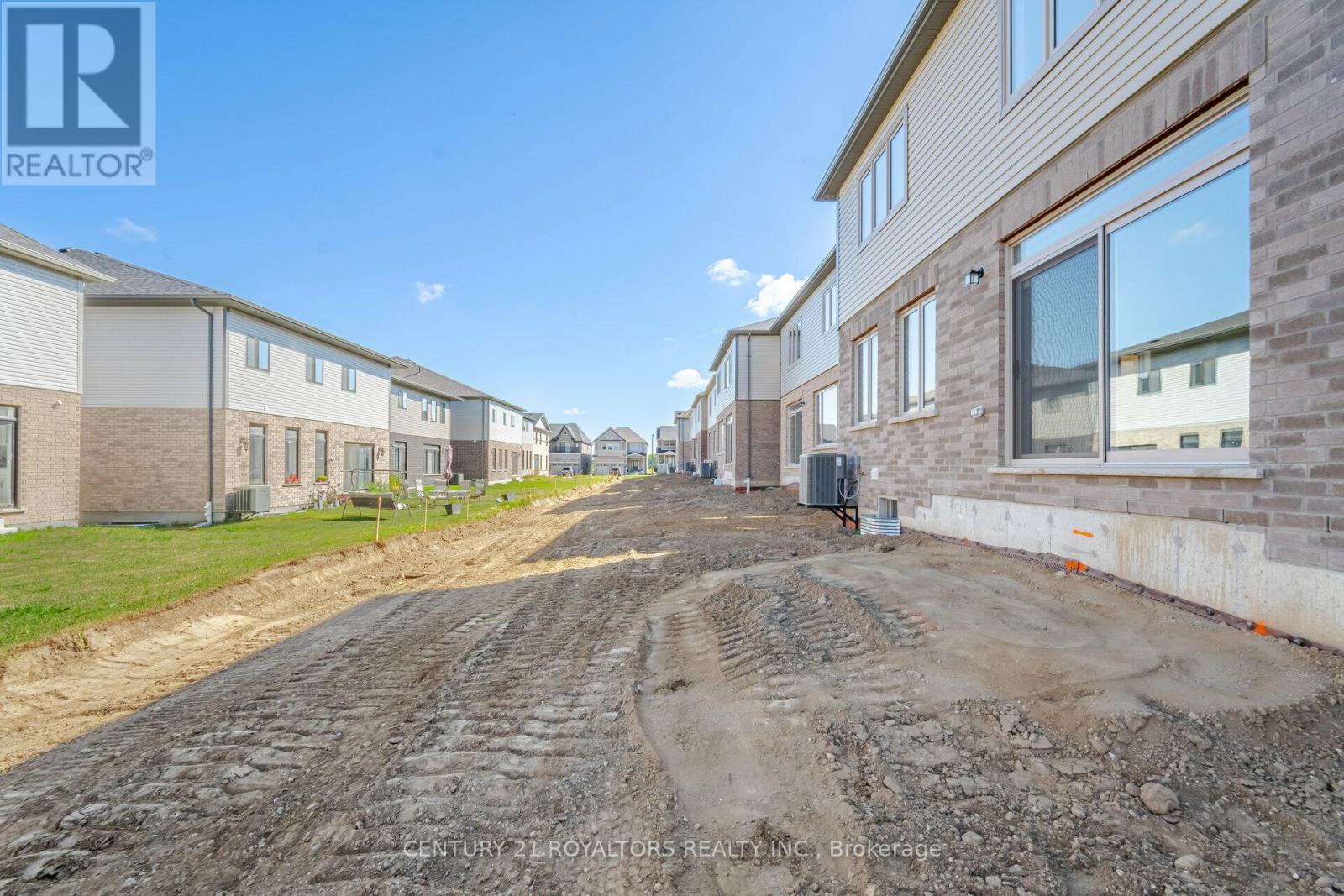 277 Broadacre Drive, Kitchener, Ontario  N2R 0S6 - Photo 39 - X12587790