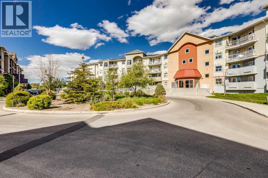 2332, 700 Willowbrook Road Nw, Airdrie, Alberta  T4B 0L5 - Photo 2 - A2264271