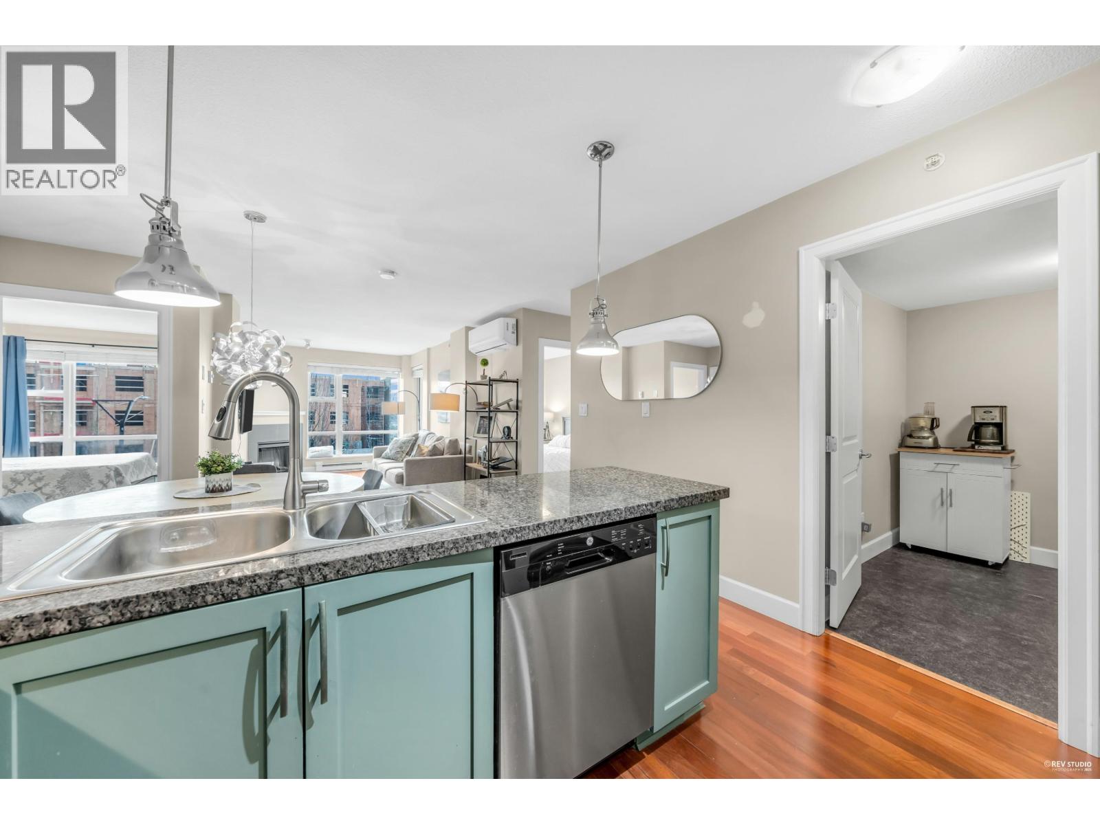 412 3811 Hastings Street, Burnaby, British Columbia  V5C 6V2 - Photo 6 - R3069819