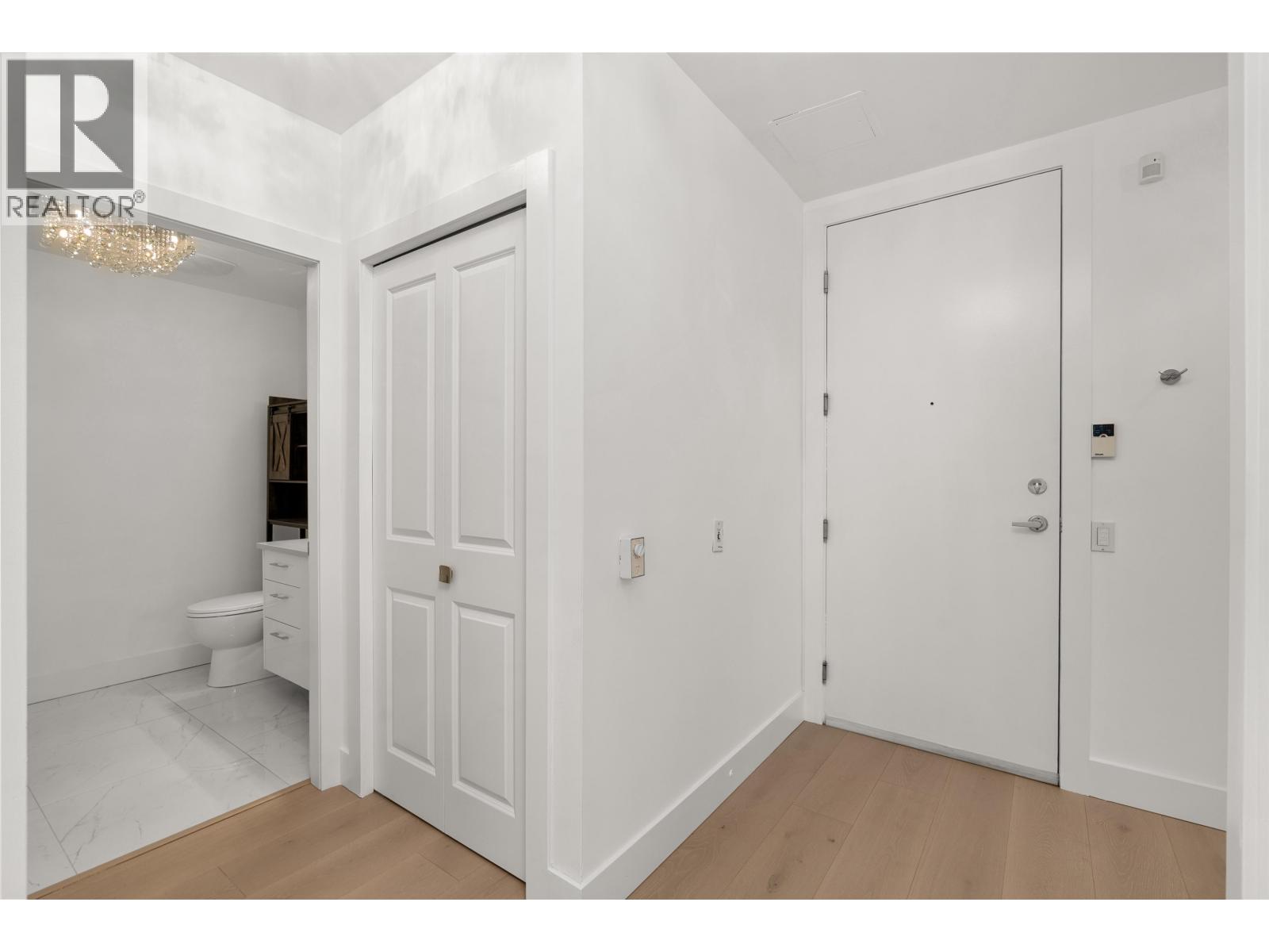 1404 120 W 16th Street, North Vancouver, British Columbia  V7M 3N6 - Photo 22 - R3070967