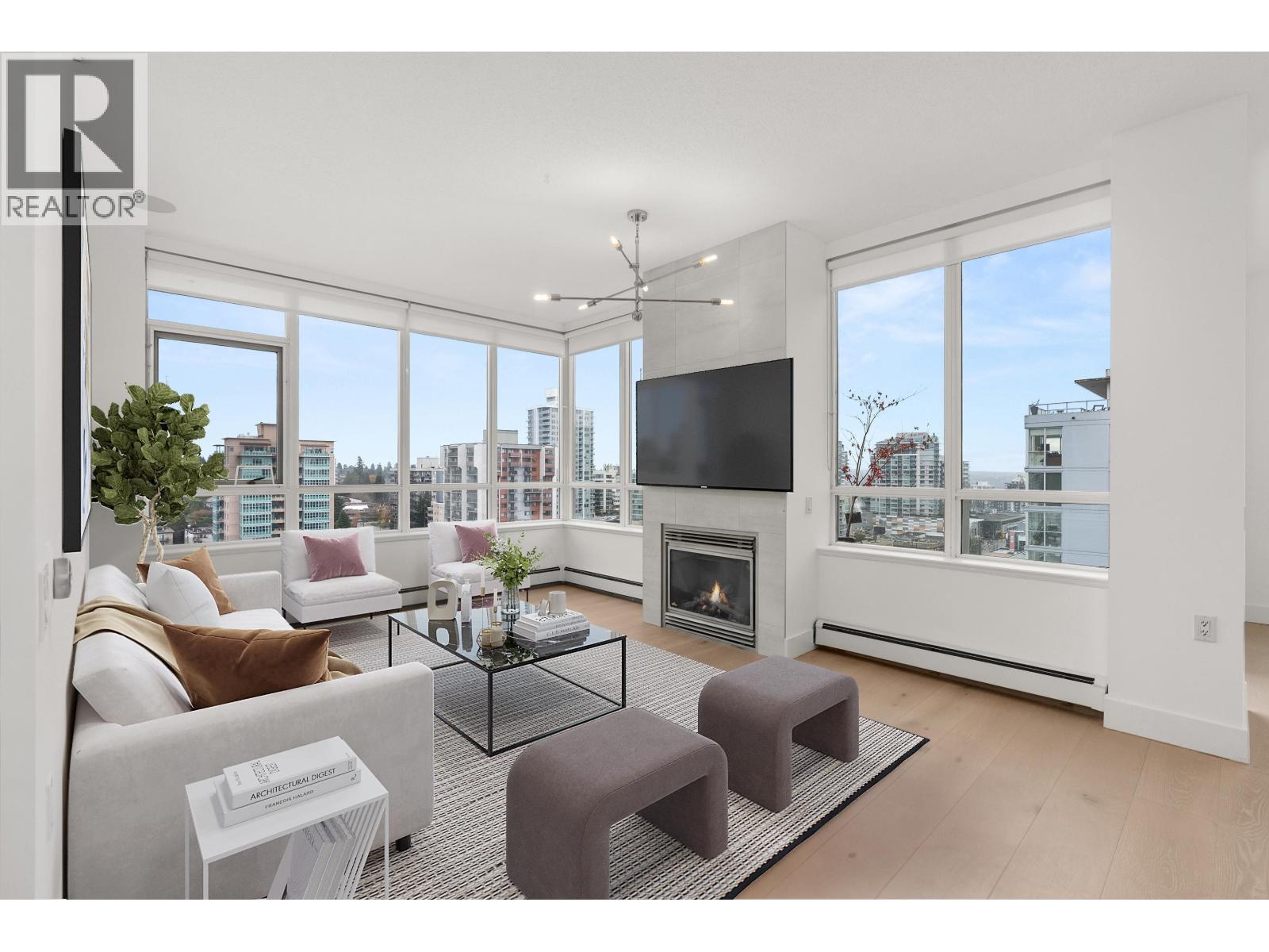 1404 120 W 16th Street, North Vancouver, British Columbia  V7M 3N6 - Photo 3 - R3070967