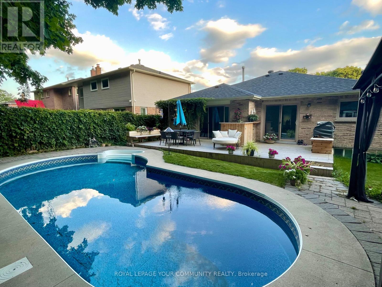 188 Kemano Road, Aurora, Ontario  L4G 4Z2 - Photo 42 - N12587490