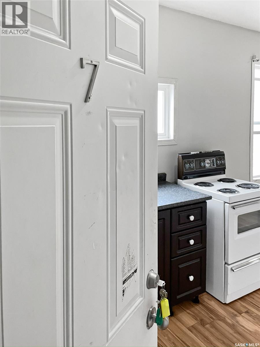 301 Cheadle Street E, Swift Current, Saskatchewan  S9H 1G5 - Photo 19 - SK024888