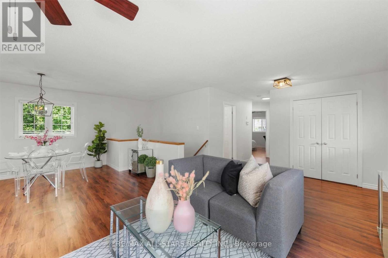 4 Alice Avenue, Georgina, Ontario  L3P 3C8 - Photo 13 - N12587844