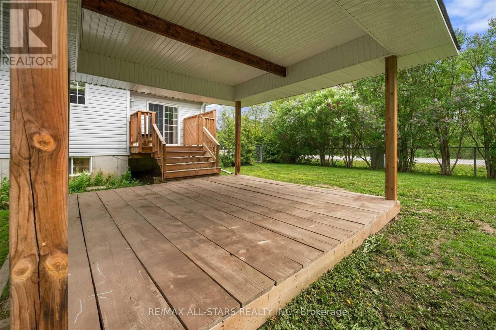 4 Alice Avenue, Georgina, Ontario  L3P 3C8 - Photo 23 - N12587844