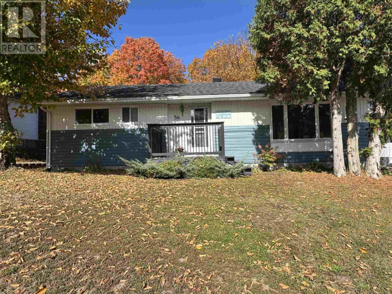 56 Axmith Ave, Elliot Lake, Ontario  P5A 1B7 - Photo 2 - SM253175