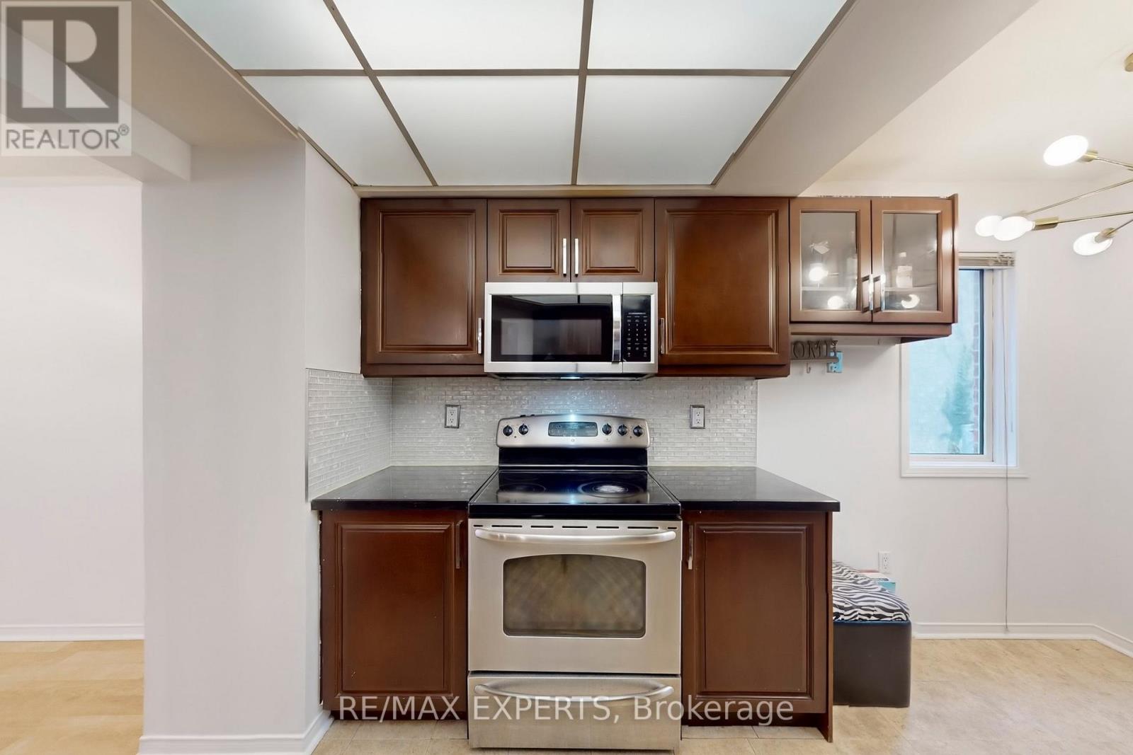 5631 Cortina Crescent, Mississauga, Ontario  L4Z 3R3 - Photo 11 - W12587842