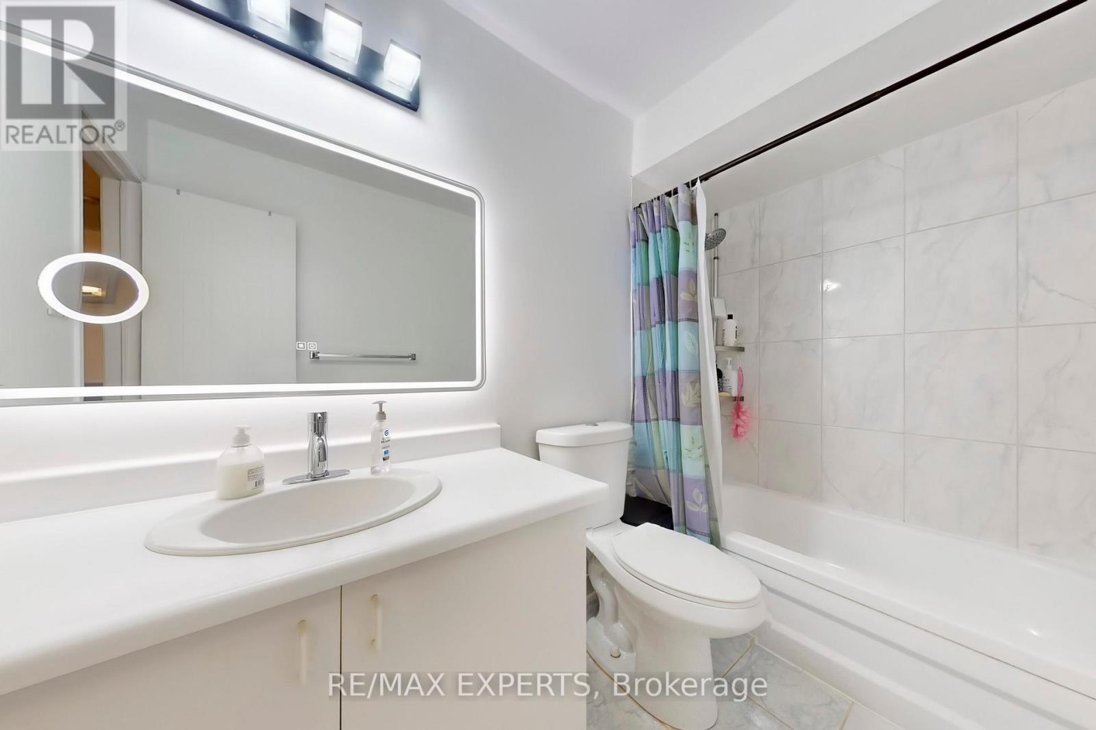 5631 Cortina Crescent, Mississauga, Ontario  L4Z 3R3 - Photo 26 - W12587842