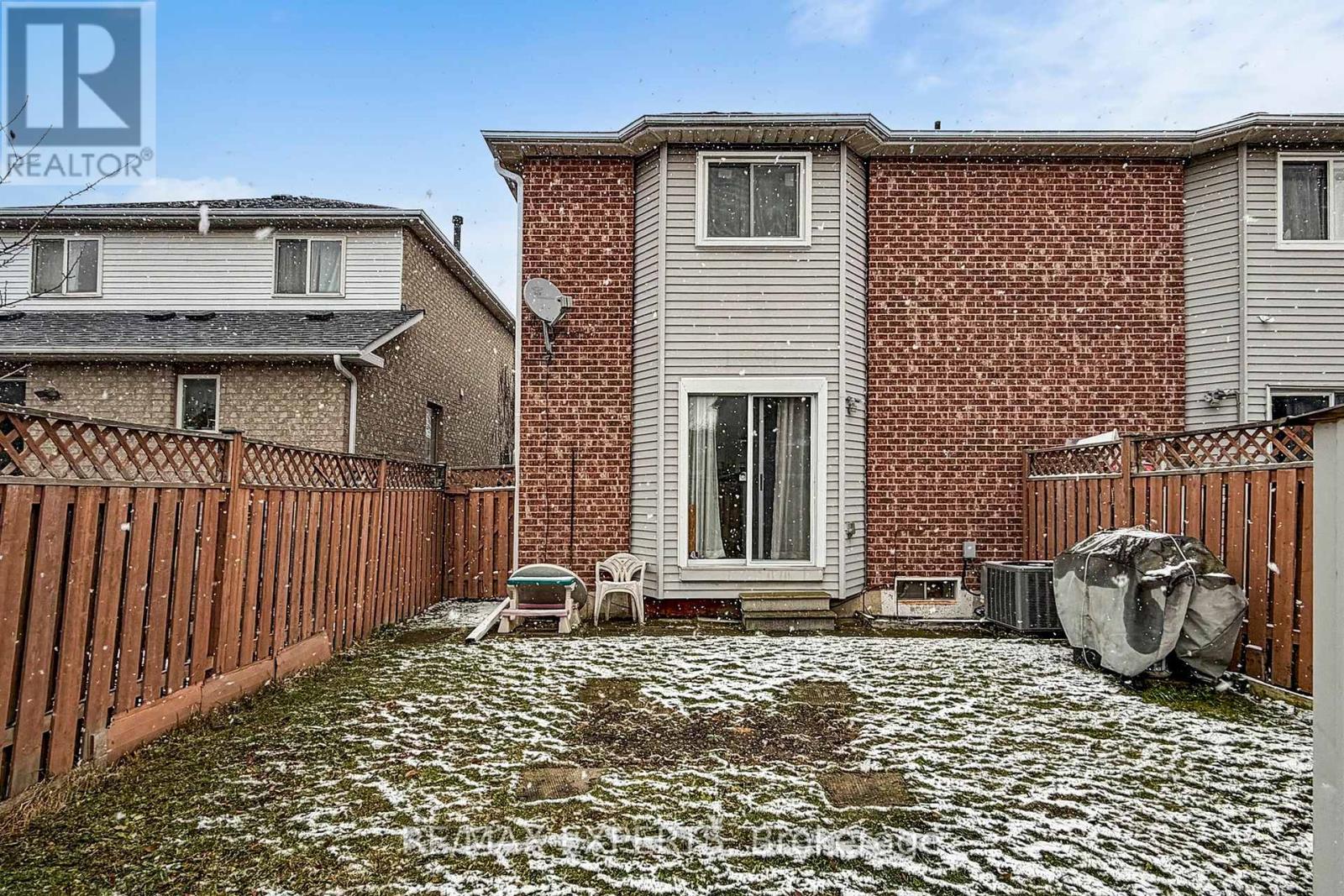 5631 Cortina Crescent, Mississauga, Ontario  L4Z 3R3 - Photo 36 - W12587842
